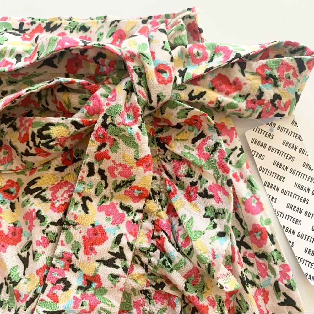 🌸New🌸 Urban Outfitters Floral Belted Toni mini Skirt Sz Xsmall NWT - Picture 4 of 9
